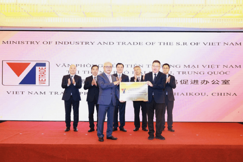 Vietnam Trade Promotion Office inaugurated in Haikou, China