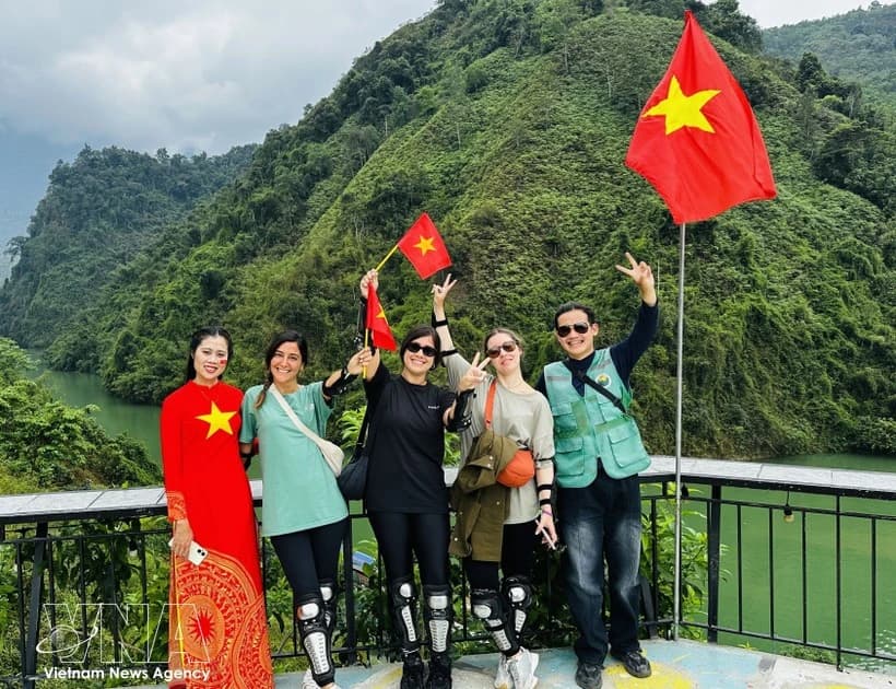 Viet Nam serves 6.76 million foreign arrivals in Q1