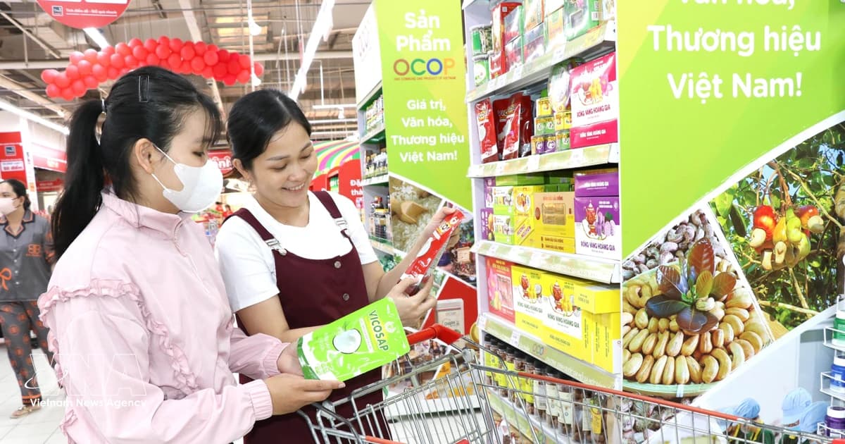 Retail, service sectors show optimistic signals in Q1