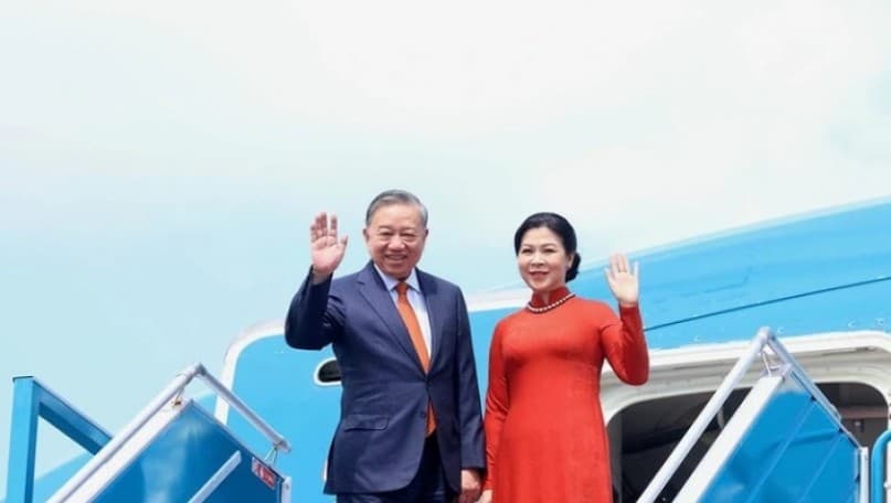 Building on stable development momentum of Viet Nam–China cooperation