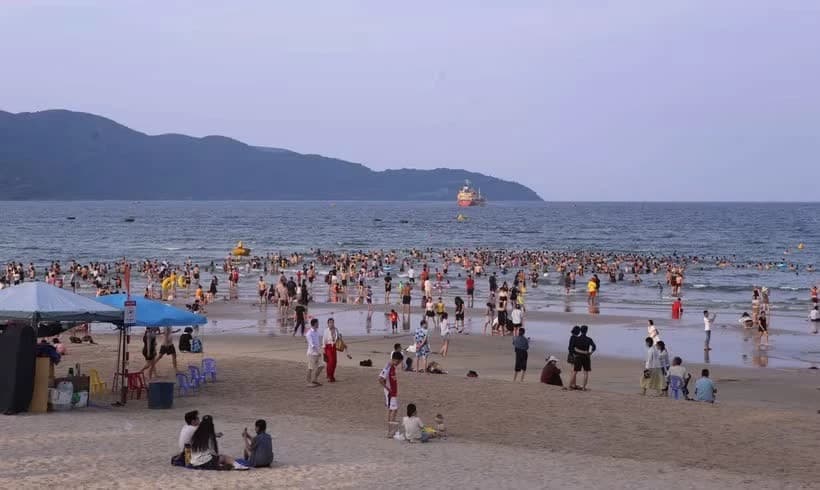Da Nang draws visitors with vibrant lineup of beach festivals, cultural events