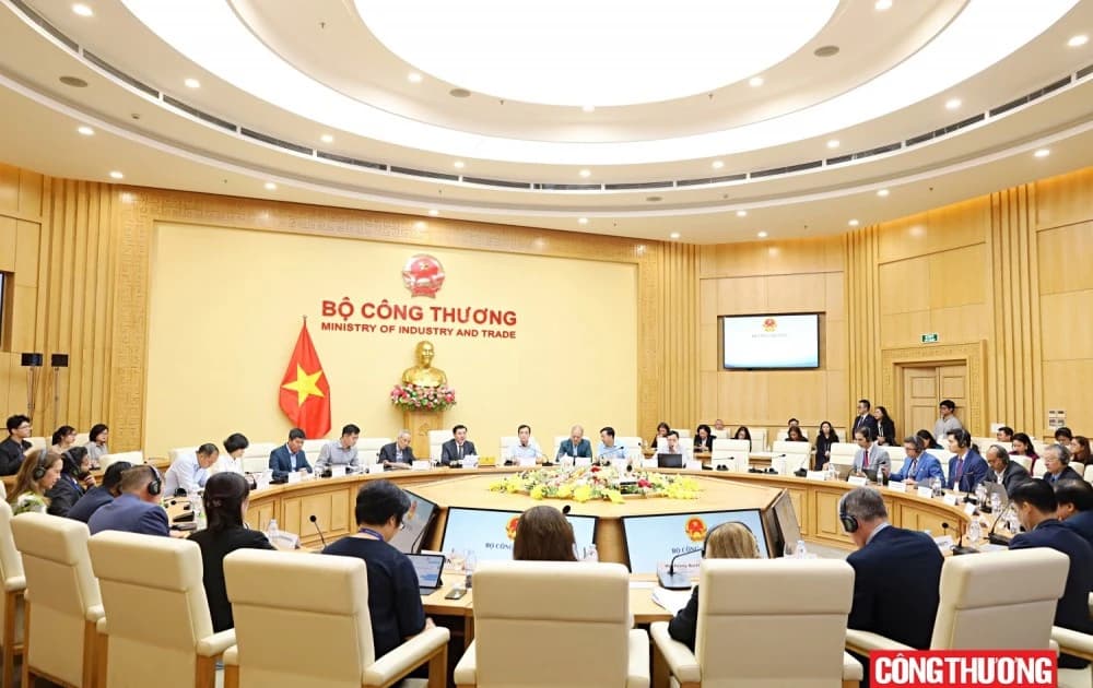 Vietnam, US promote substantive, sustainable economic cooperation