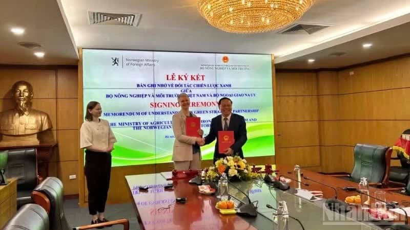 Viet Nam and Norway sign green strategic partnership, promoting sustainable development cooperation