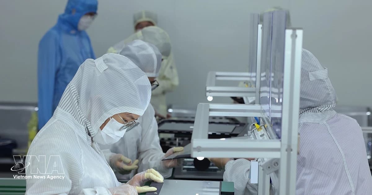 Vietnam’s electronics imports surge as global giants ramp up production