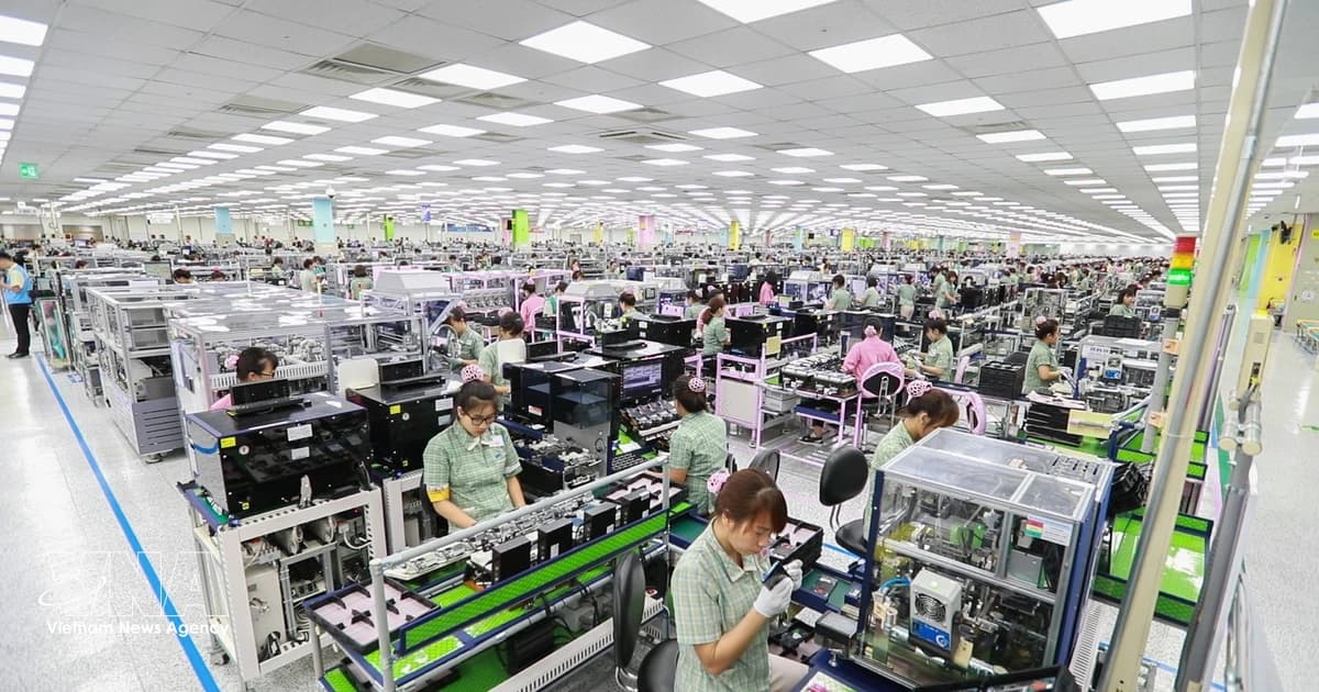 Vietnam urged to shift mindset in attracting foreign direct investment in new period