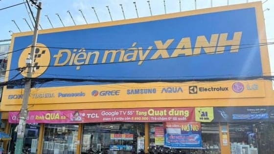 Mobile World's electronics retailer wins approval for $545 mln IPO