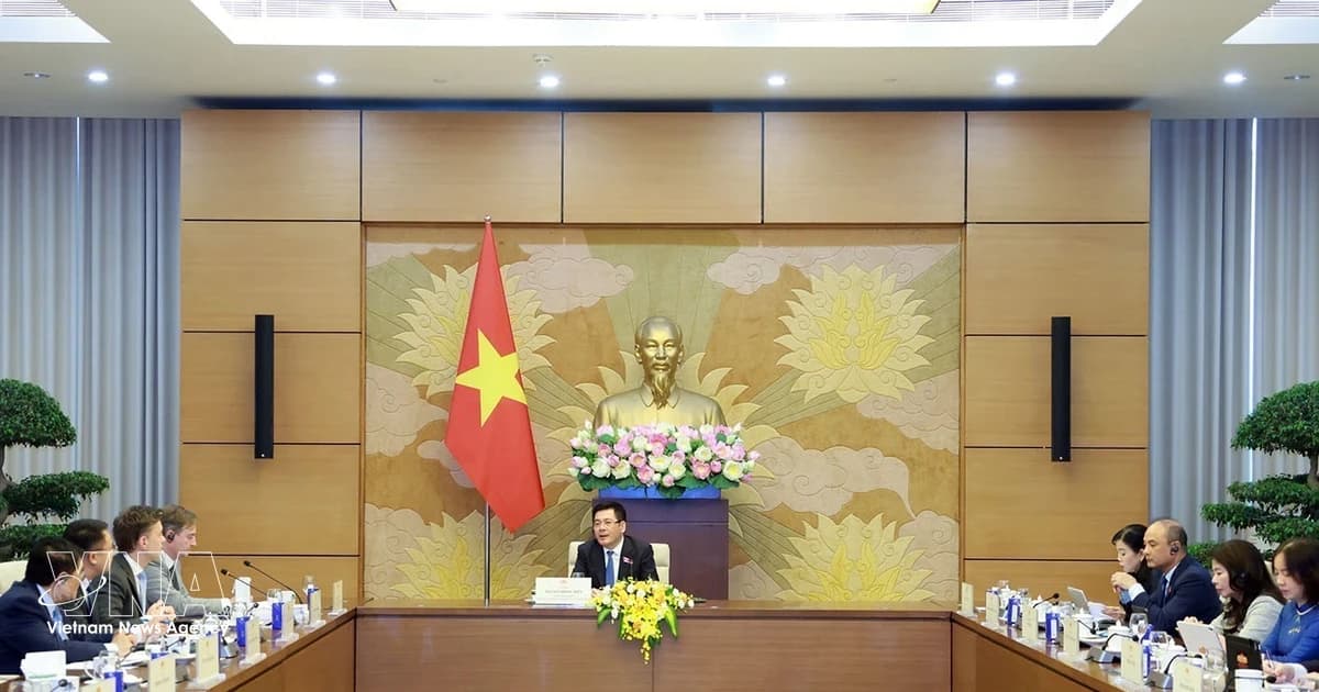 Vietnam, EU promote substantive, effective economic cooperation