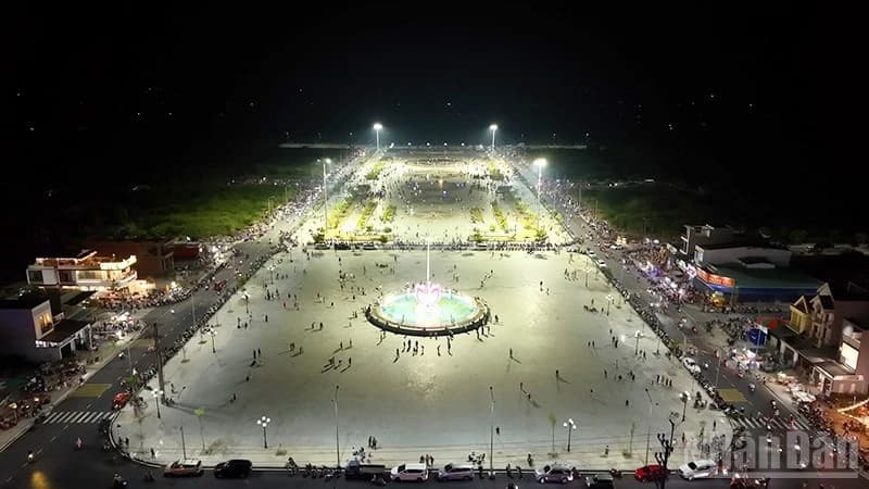 Developing night-time economy at Thap Muoi Square
