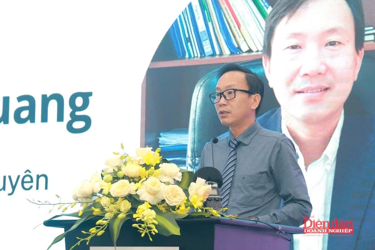 Challenges in Digitalizing Business Investment and Operations