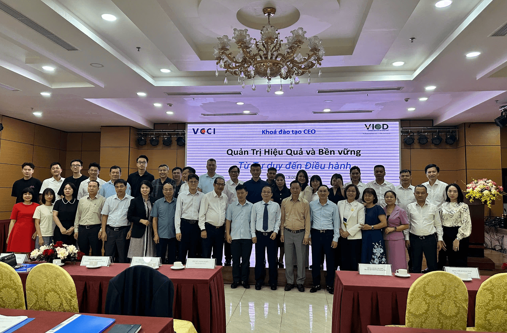 VCCI accompanies Quảng Ninh in reducing cost burdens for businesses