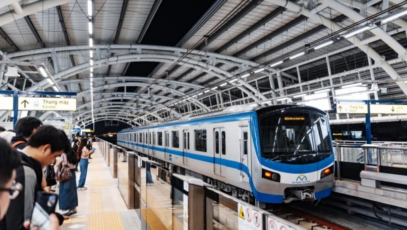 Vietnam’s Economy Maintains Strong Momentum Amid Global Uncertainties