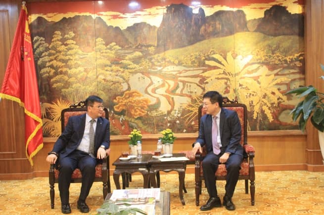 Vietnam, Mongolia Advance Economic and Logistics Ties