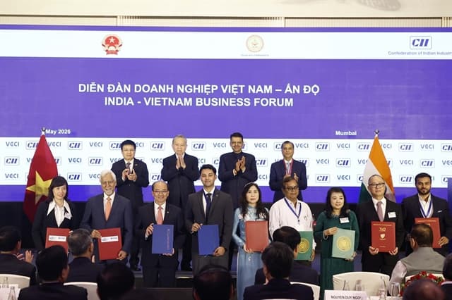 Vietnamese Party, State leader attends India – Việt Nam Business Forum in Mumbai
