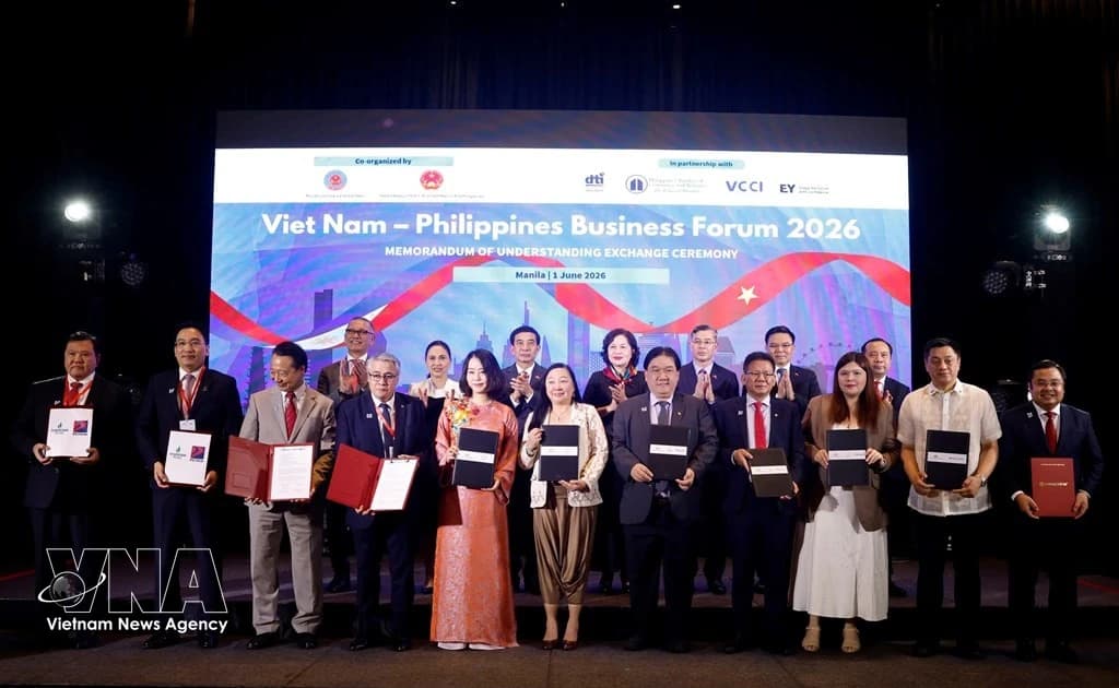 Vinachem strikes strategic cooperation deals with Philippine partners