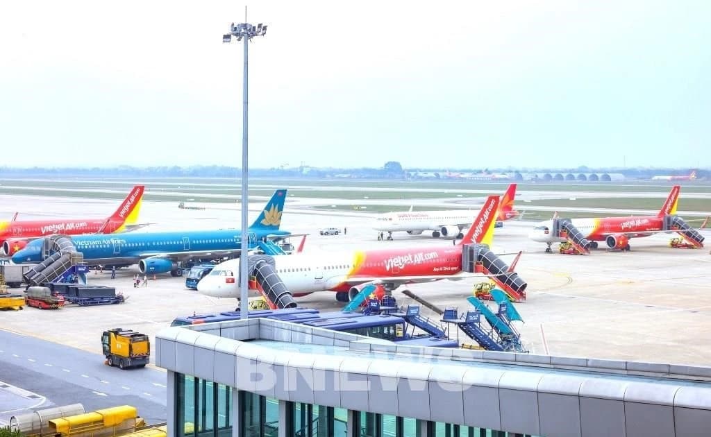 Vietnamese airlines adjust Japan flight schedules due to Storm Jangmi