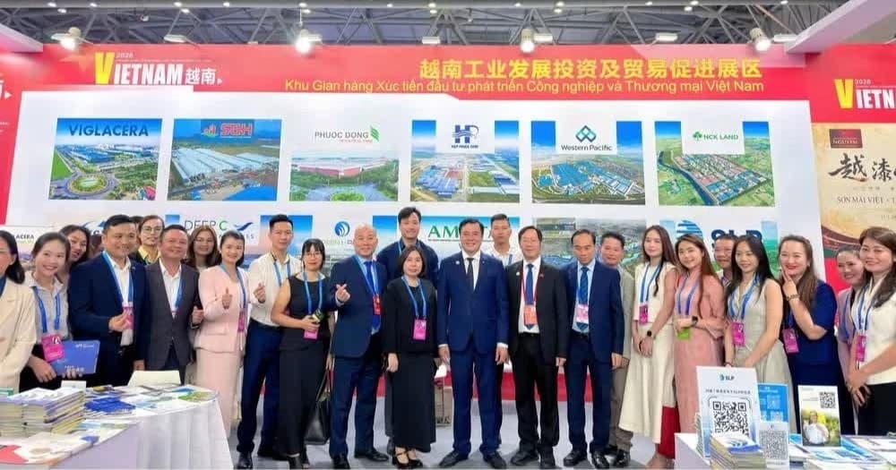Viet Nam and China promote economic and trade cooperation