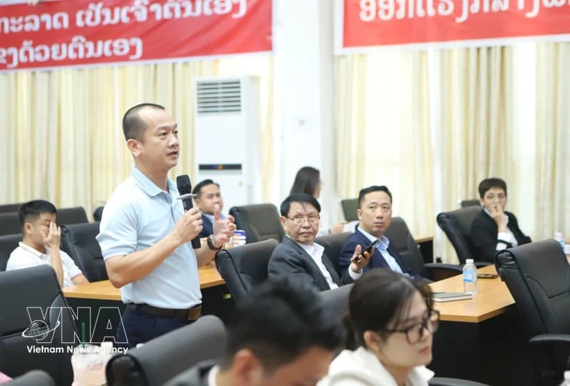 Viet Nam, Laos promote trade and transport connectivity