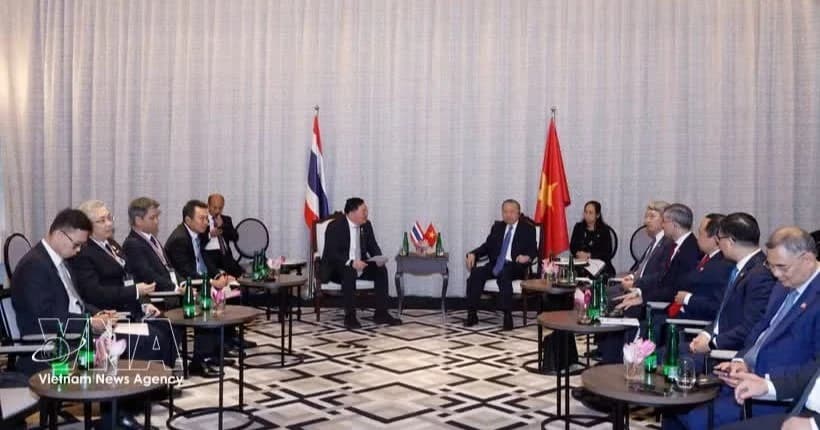 Top Vietnamese leader encourages Thai corporations to expand high-quality investment in Viet Nam