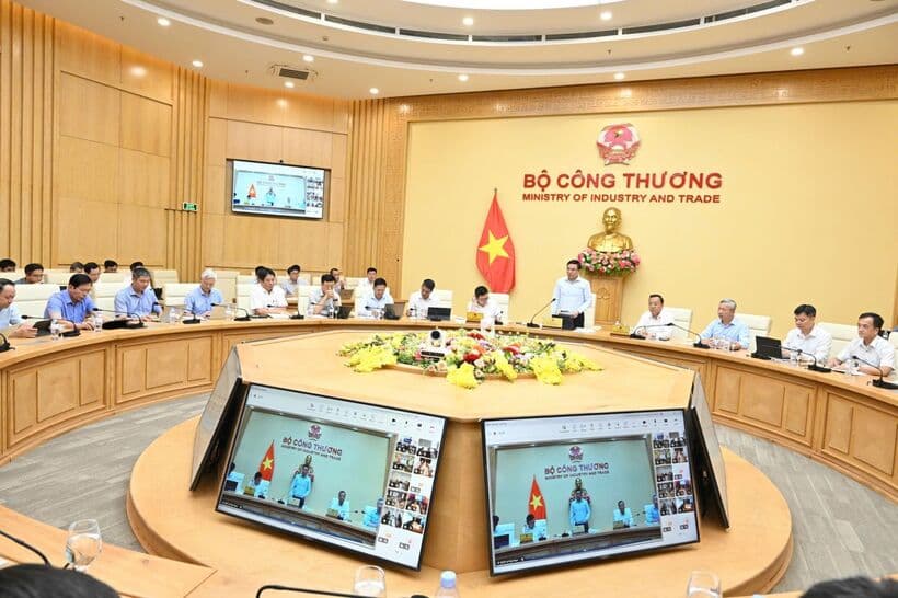 MoIT leader chairs conference on ensuring electricity supply amid heatwave peaks