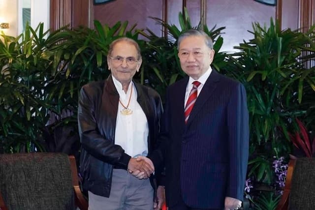 General Secretary, President To Lam Meets President of Timor Leste in Singapore