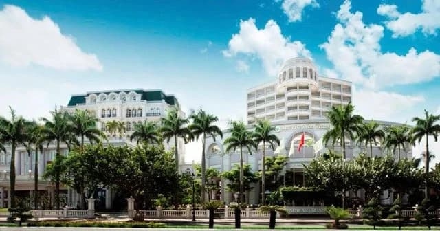 Domestic businesses promote mergers to enhance competitiveness