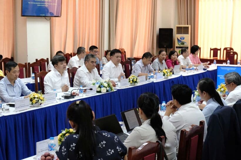 Vietnam, Laos expand cooperation in industry, trade and energy sectors