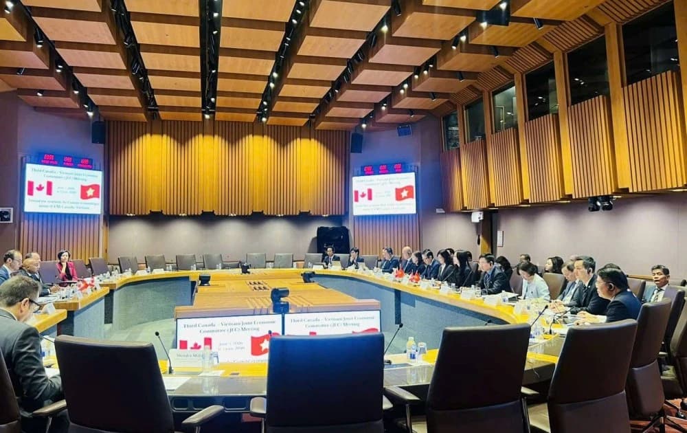 Viet Nam, Canada agree on economic cooperation direction for new period