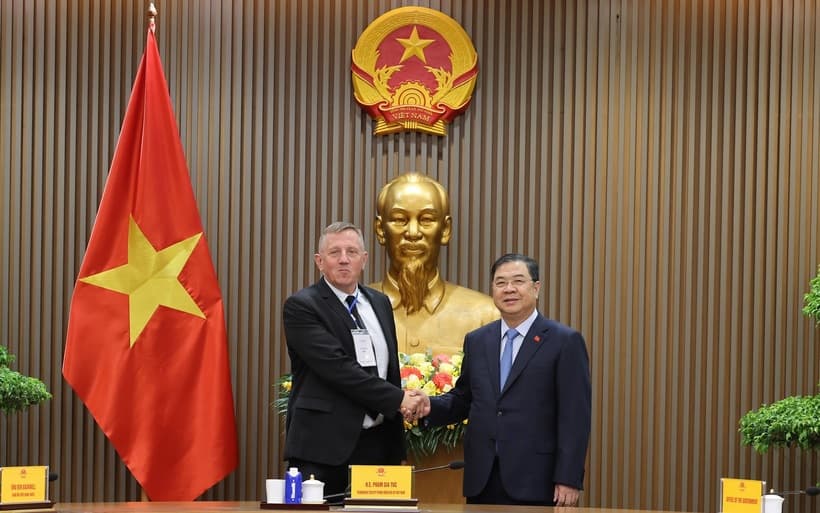 Permanent Deputy Prime Minister Pham Gia Tuc meets with Global Wind Energy Council