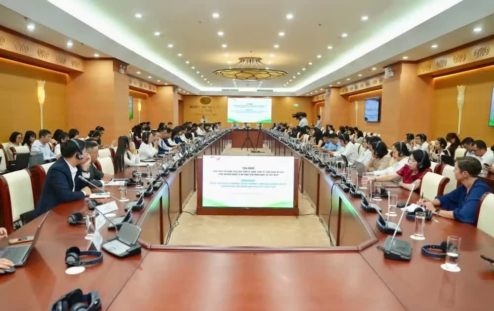 Green credit helps drive economy's green transition