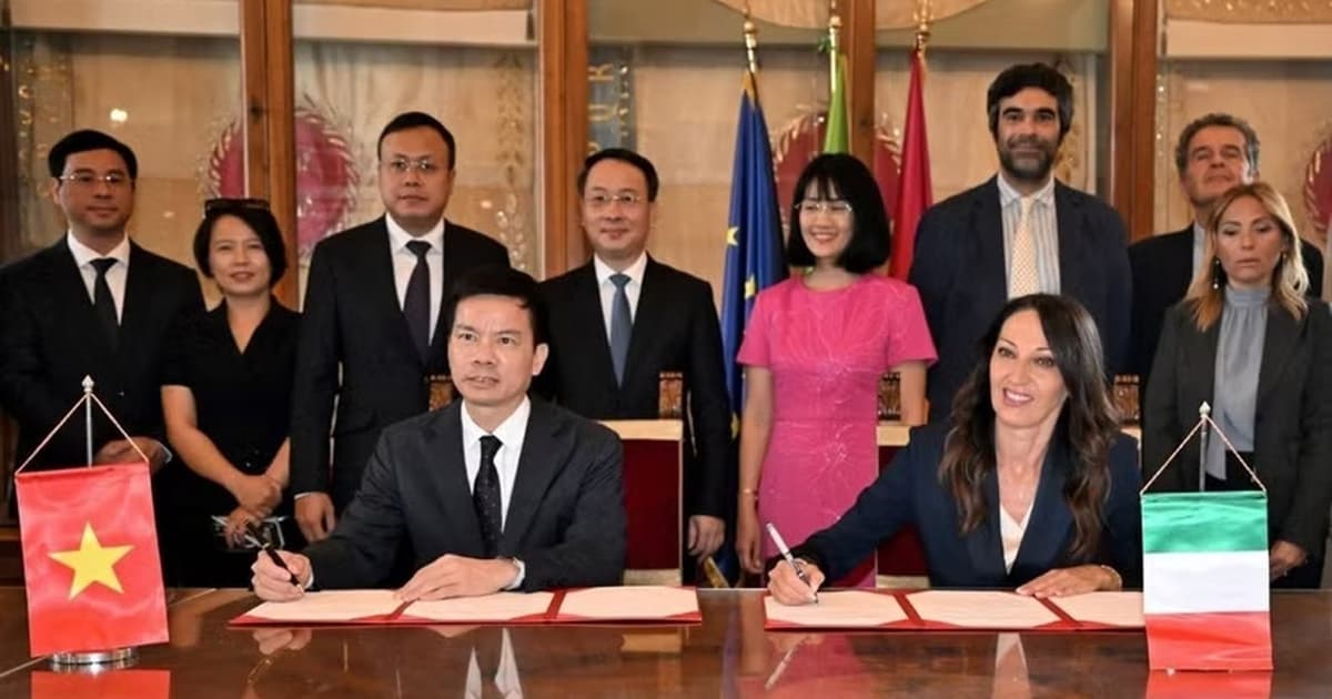 Ha Noi, Rome sign Joint Declaration to promote substantive cooperation