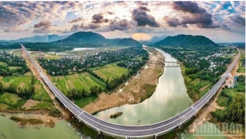 Formulating plans for the expansion and enhancement of the North–South expressway