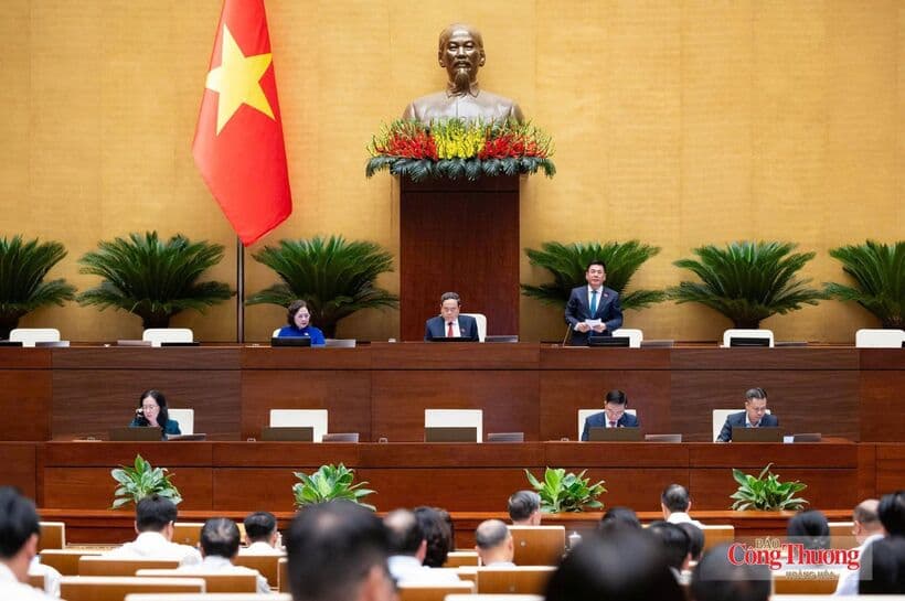 MoIT leader Le Manh Hung clarifies key issues on revised Petroleum Law