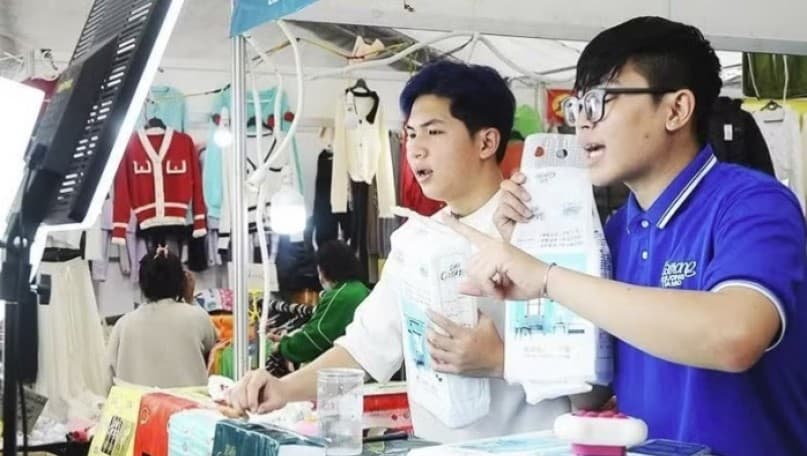 New rules tighten e-commerce management