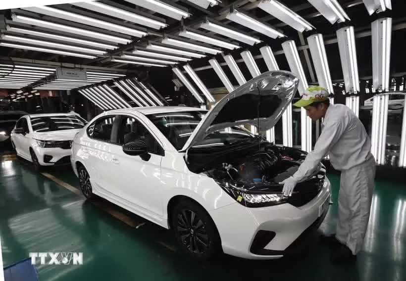 Vietnam auto market posts second straight month of sales growth