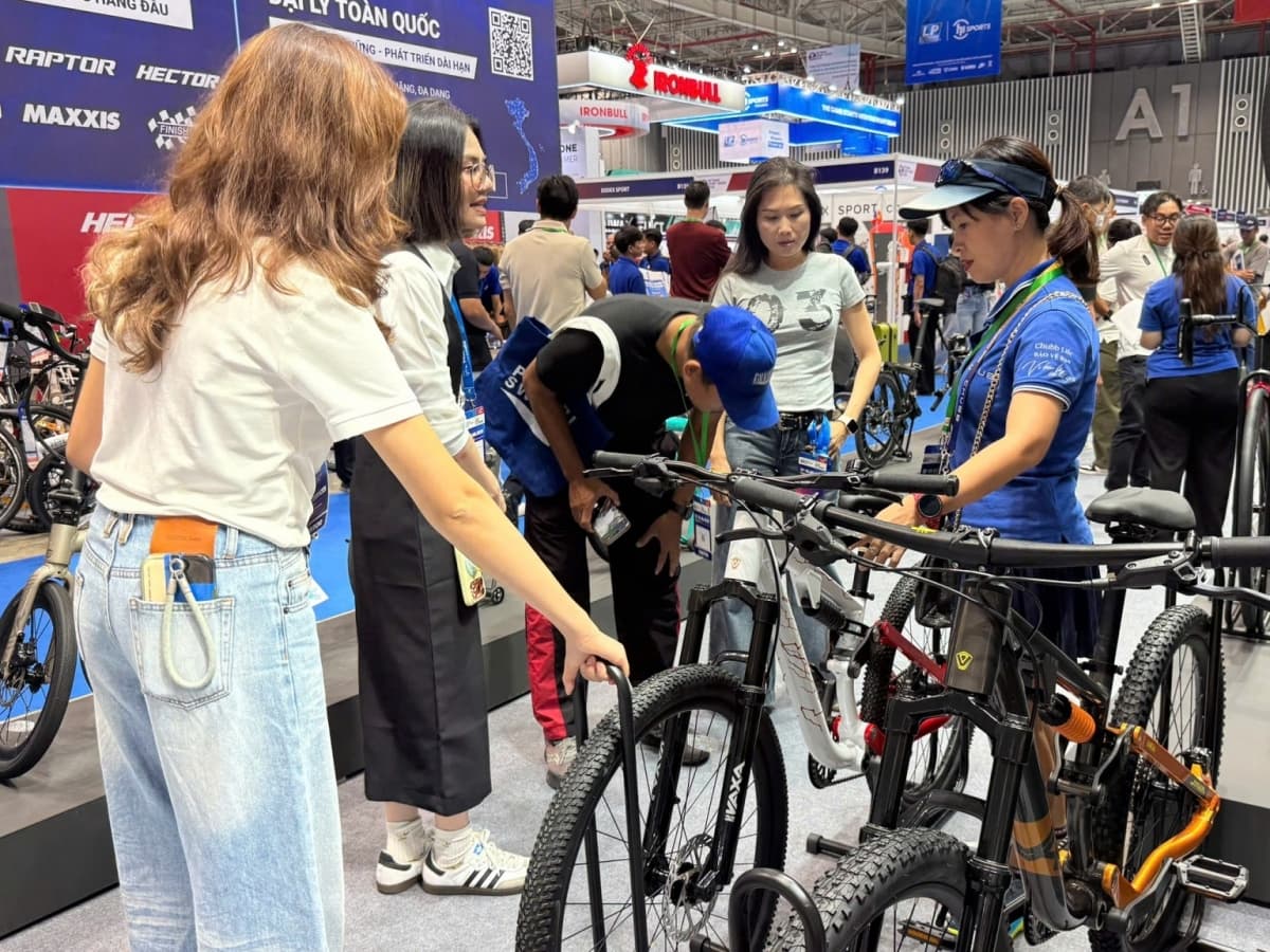 Sports and bicycle industries shift towards smarter growth