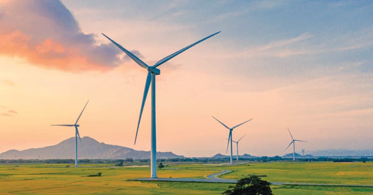 Coping with system complexity in new energy transitions