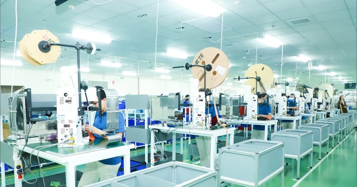 Nghe An province's exports surge 54.9% in 8M