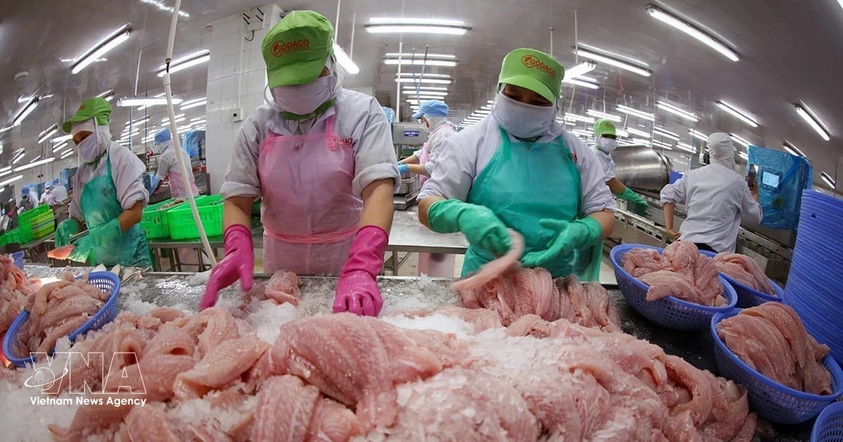 Authorities urged to clear bottlenecks to propel agro-forestry-fishery exports beyond 74 bln USD