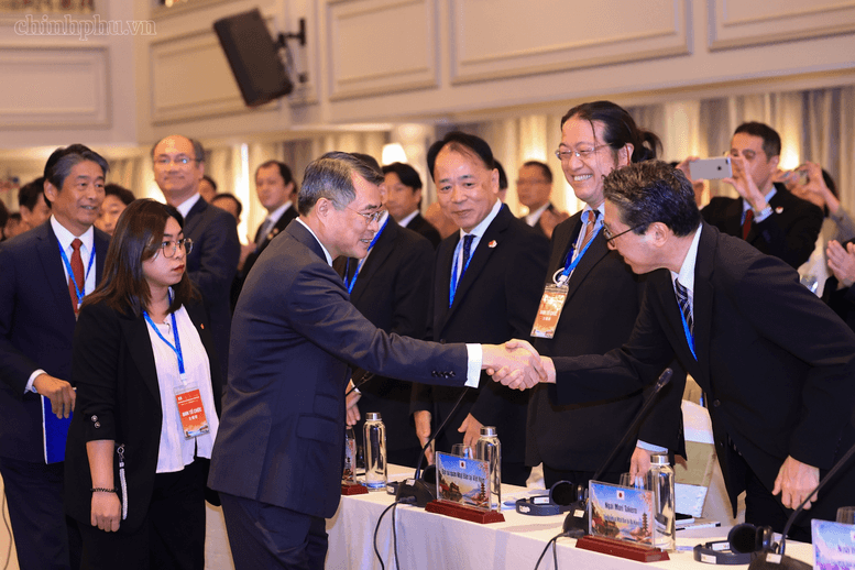 Viet Nam - Japan investment ties should shift toward a partnership for joint development and co-creation
