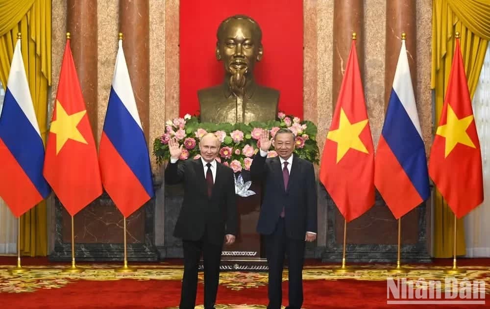 Deepening political trust, creating strategic shift in Viet Nam-Russia cooperation