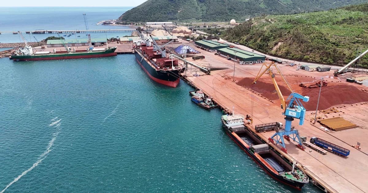 Vietnam promotes green, smart seaports linked to modern logistics