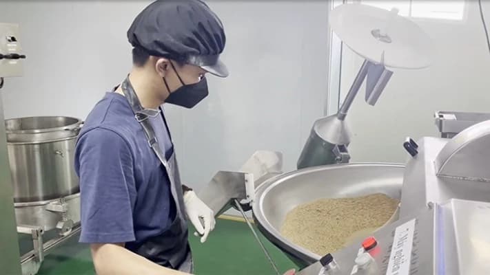 Bringing plastic alternatives to market