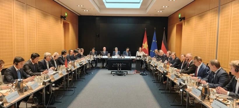 Viet Nam, Germany explore cooperation in high-speed railway technology transfer