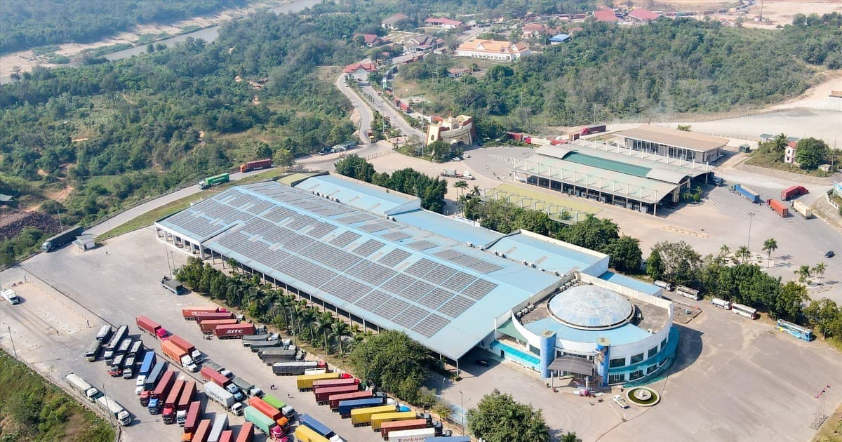 Quang Tri promotes logistics development at Lao Bao International Border Gate