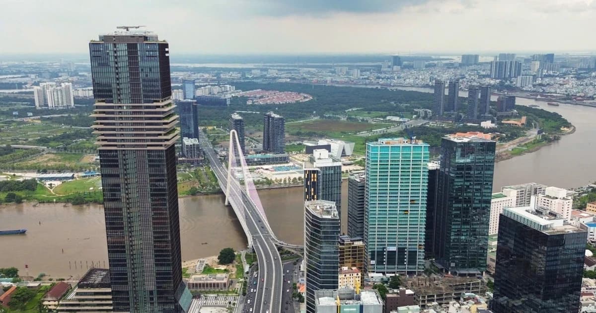 Vietnam targets November launch of financial transactions at international financial centers