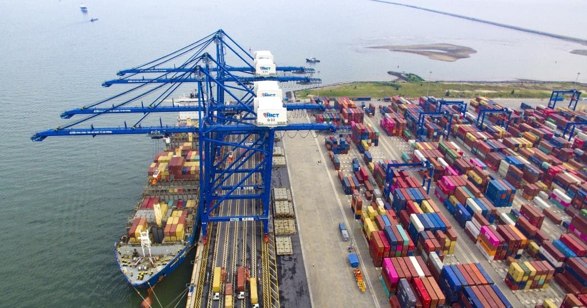 HCM City and Hai Phong ports rank among world’s busiest container hubs