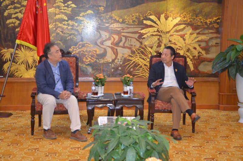 Shattuck-St. Mary’s Vietnam Seeks Cooperation in Sports and Scholarship Programs