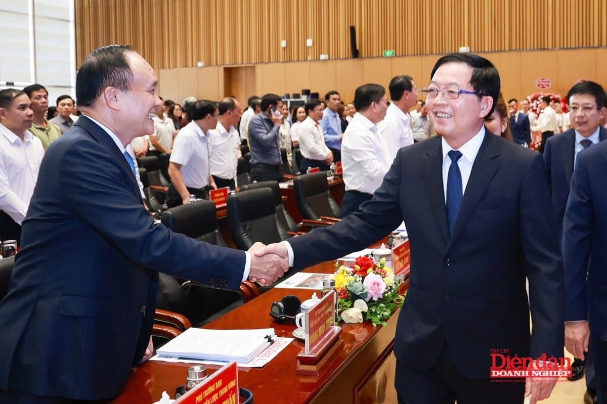 THE 7TH REGIONAL LOGISTICS FORUM: Creating New Development Space for the Red River Delta