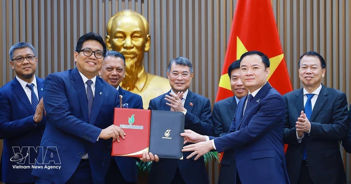 Prime Minister backs PETRONAS’ further investment expansion in Vietnam