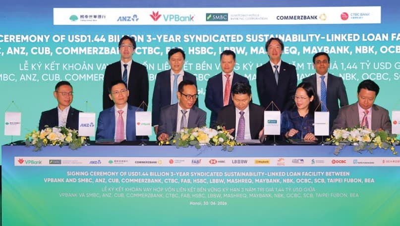 Banks connecting capital sources